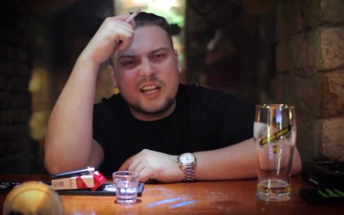 Řezník - Žižkovský Bary (feat. James Cole) OFFICIAL VIDEO