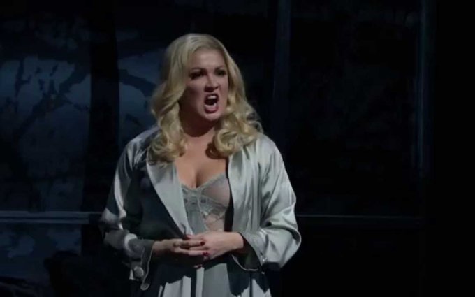 Macbeth: "Vieni, t'affretta" (Anna Netrebko)