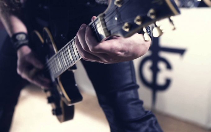 FREEDOM CALL - "Union Of The Strong" (OFFICIAL VIDEO)