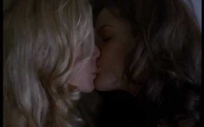 GIA & Linda women in love and kiss - Angelina Jolie with her unique best film role