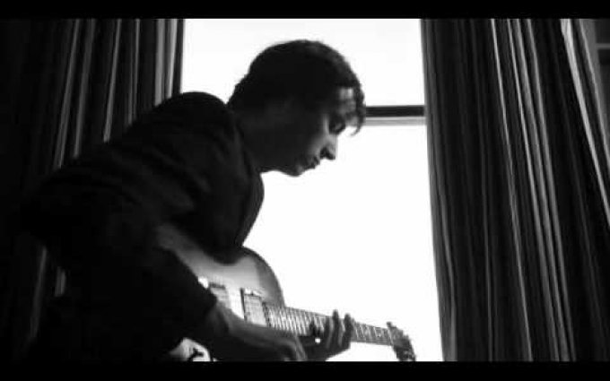 Who - Five O'Clock Heroes feat. Agyness Deyn