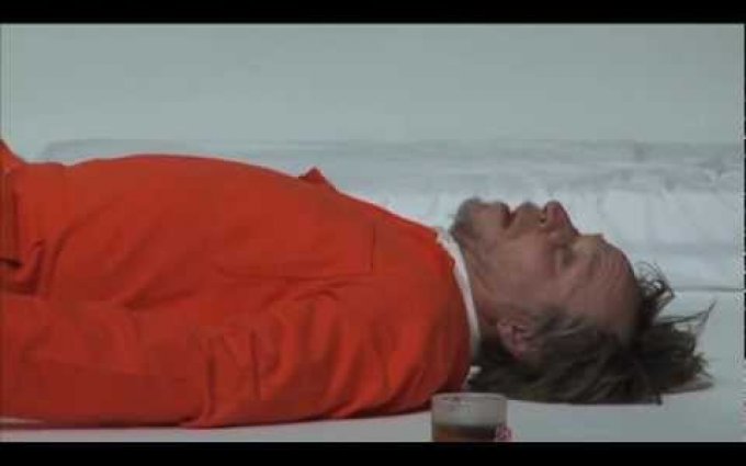 Divadlo Komedie - Sam (2012)