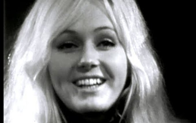 Helena Vondráčková - Jsem Bůh i ďábel (Without Her) (1970)