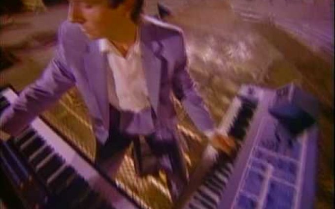 Genesis - Invisible Touch