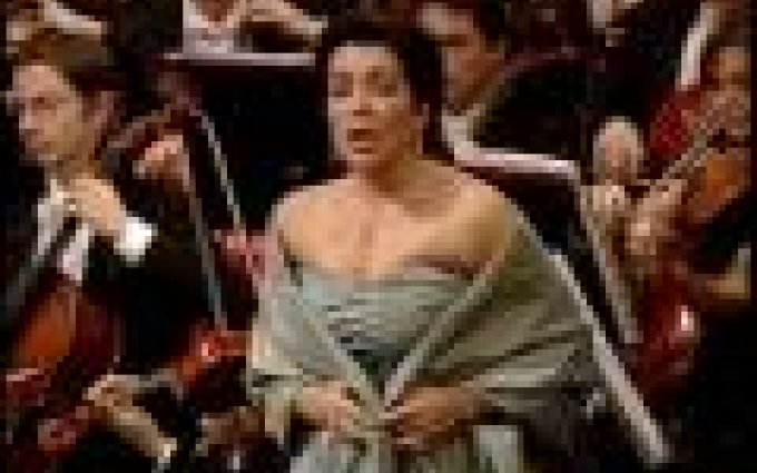 LA TRAVIATA - Libiamo ne' lieti calici (Brindisi)