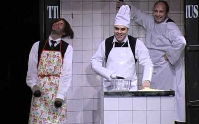 Divadlo v Dlouhé - SOUBORNÉ DÍLO WILLIAMA SHAKESPEARA VE 120 MINUTÁCH.mpg