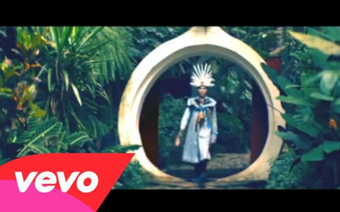 Empire Of The Sun - We Are The People