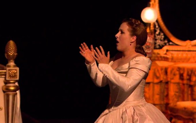 Diana Damrau  Ah fors'e lui    Sempre libera La Traviata 2014