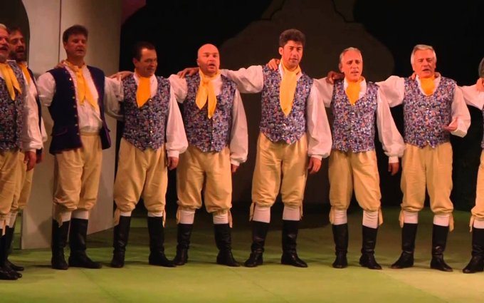 ÚSTÍ N. L.: Premiéra Prodané nevěsty