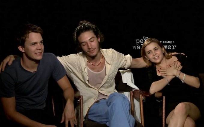 'Perks of Being a Wallflower' Interview - Johnny Simmons, Ezra Miller & Mae Whitman