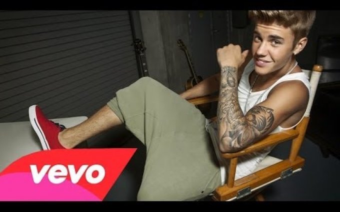 Justin Bieber - Backpack ft. Lil Wayne (Official)