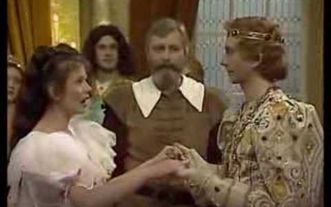 Co takhle svatba, princi? - zásnuby