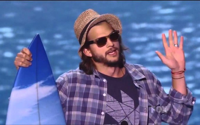 Ashton Kutcher | Teen Choice Awards 2011 - Katy Perry Cover [Teenage Dream]