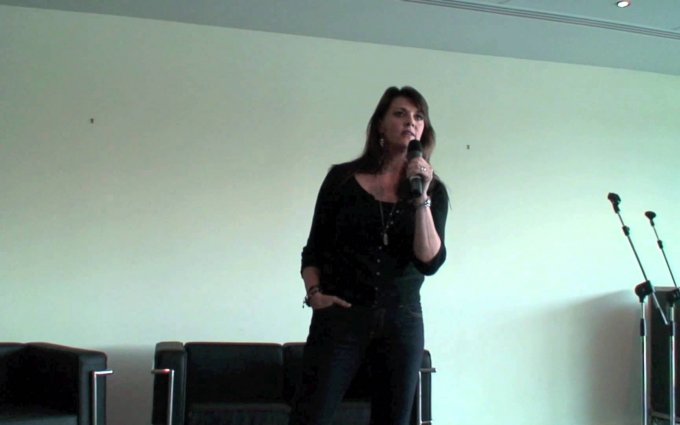 Amanda Tapping VIP 2011 Part 1