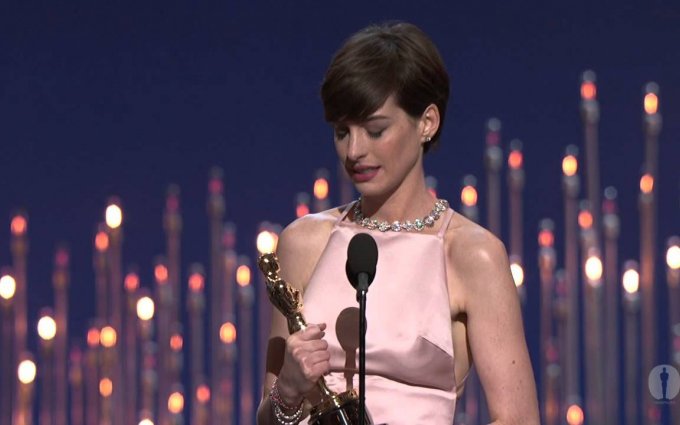 Anne Hathaway winning Best Supporting Actress