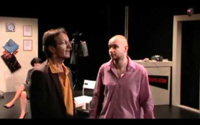 Městské divadlo Zlín - SPLAŠENÉ NŮŽKY - detektivní komedie