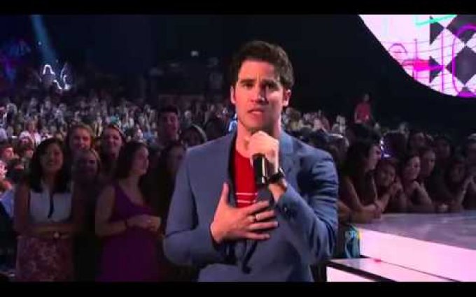 Darren Criss and Lucy Hale Hosting the 2013 Teen Choice Awards!