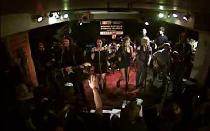 Uširváč - Paralet