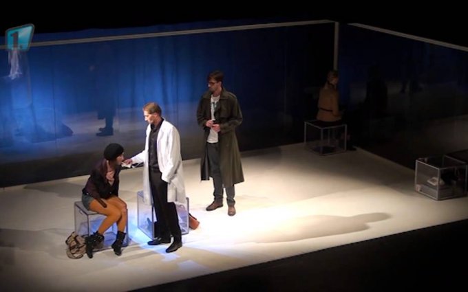 Premiéra divadelní hry Na dotek