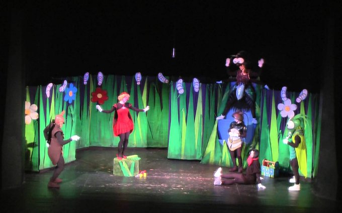 Docela velké divadlo, Brouk Pytlík - Beruščina narozeninová písnička