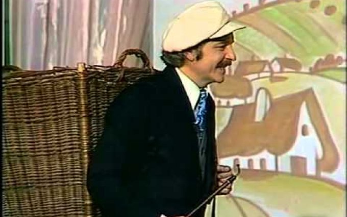 Ladislav Smoljak, Zdeněk Svěrák a jiní - Pan Hola v lesech (scénka, 1975)