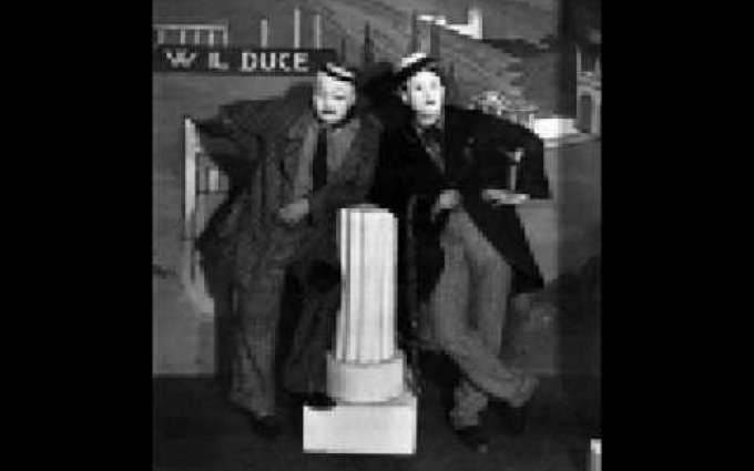 Ježek, Voskovec, Werich - Babička Mary