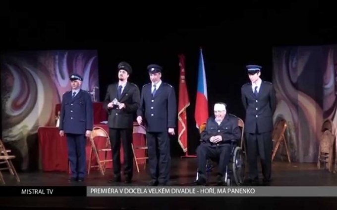 Divadelní Hoří, má panenko rozesměje i dojme