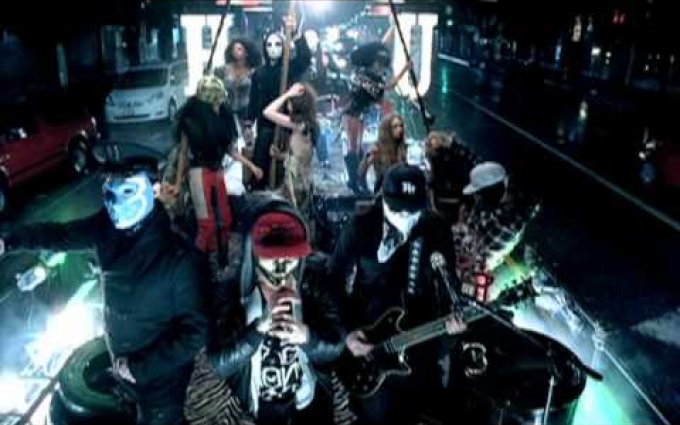 Hollywood Undead - Hear Me Now