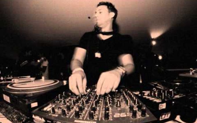 Maceo Plex aka Maetrik 1,5 Hour Mix