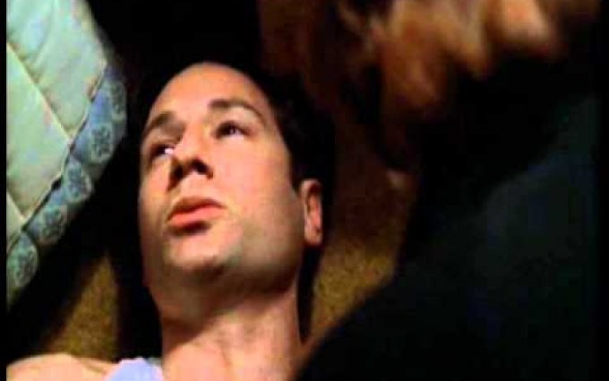 The X Files - Mulder hitting on Scully (funny)