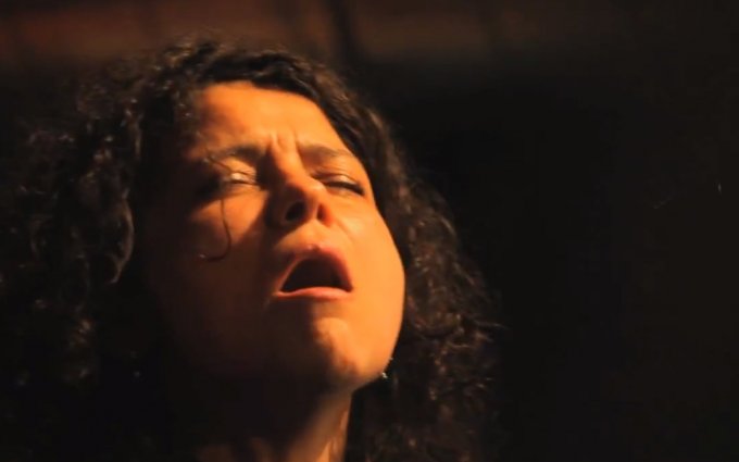 Iva Bittová - Zvon - křest alba - Animal Music a SUPRAPHON 2012