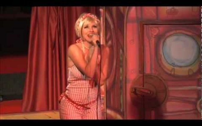 Divadlo Aqualung - Válka s mloky (2012)