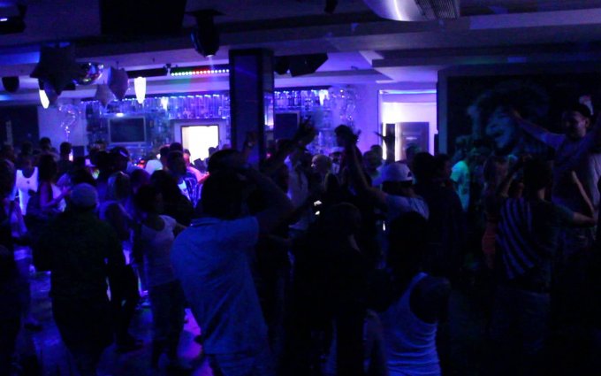 19.07.2014 Litomyšl - U Kolji ( HOUSELAND ) Djs Mike.D, Mark Evill vs. P-Jay, Yoppa Parrot, Glenn,