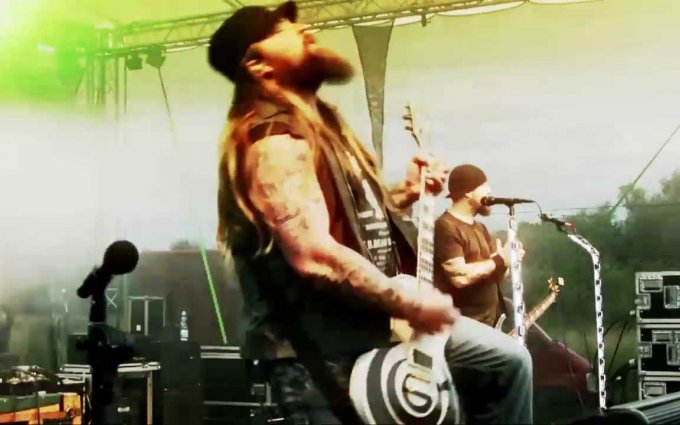 Škwor - Sraž nás na kolena - Live at Božkov Fest 2011, Kojetín