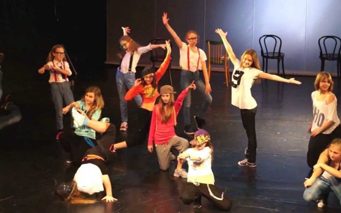 Indance - Vanocni hejblata Pardubice - 2013-12-14 - cast 1/4