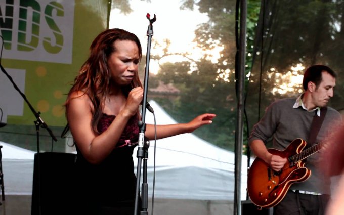 JUWANA JENKINS AND THE MOJO BAND (US/CZ) live 1