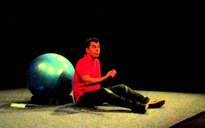 NEVIDÍŠ, ŽE SPÍM?