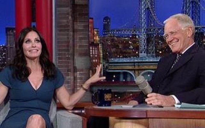David Letterman - Courteney Cox Talks "Friends" Reunion